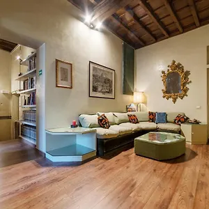 Pantheon Luxury Roma