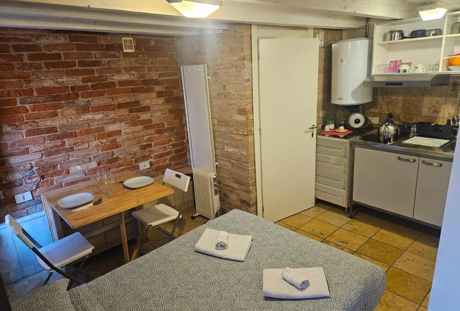 Lovely Apartment 207042-Loc-03236 Venice